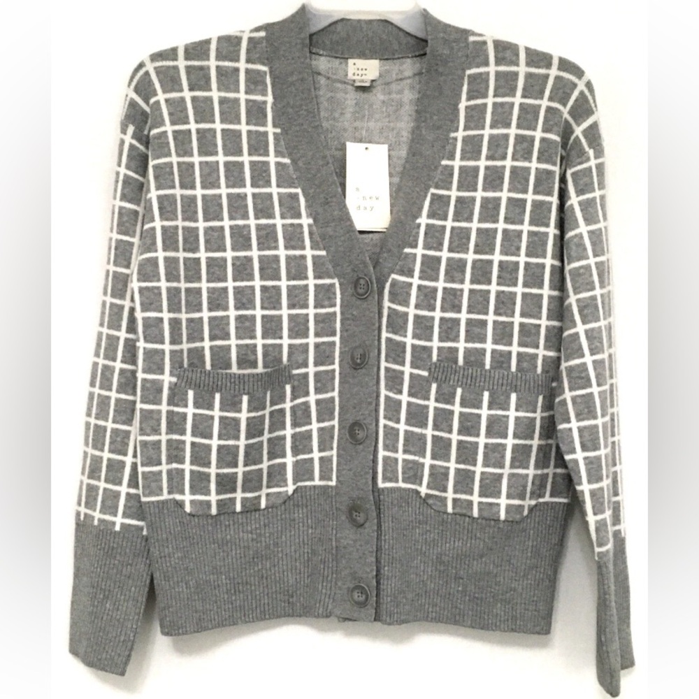 A New Day Women's M Cozy Knit Light Gray Windowpane Everyday Cardigan Sweater